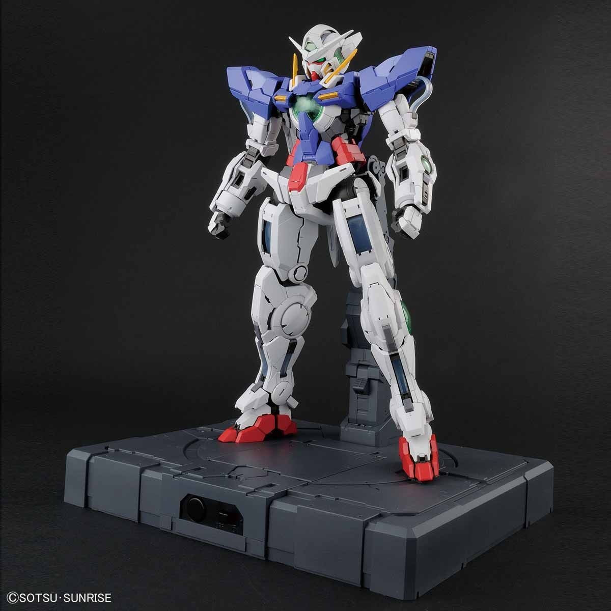 Gundam Exia Perfect Grade PG 1/60 Bandai Gunpla Model Kit