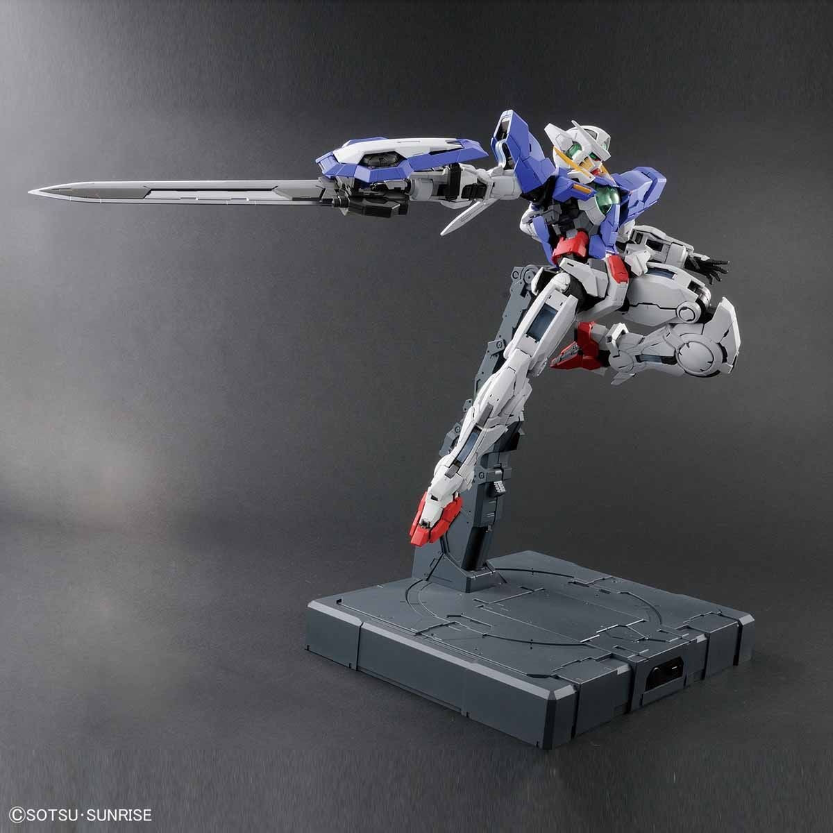 Gundam Exia Perfect Grade PG 1/60 Bandai Gunpla Model Kit