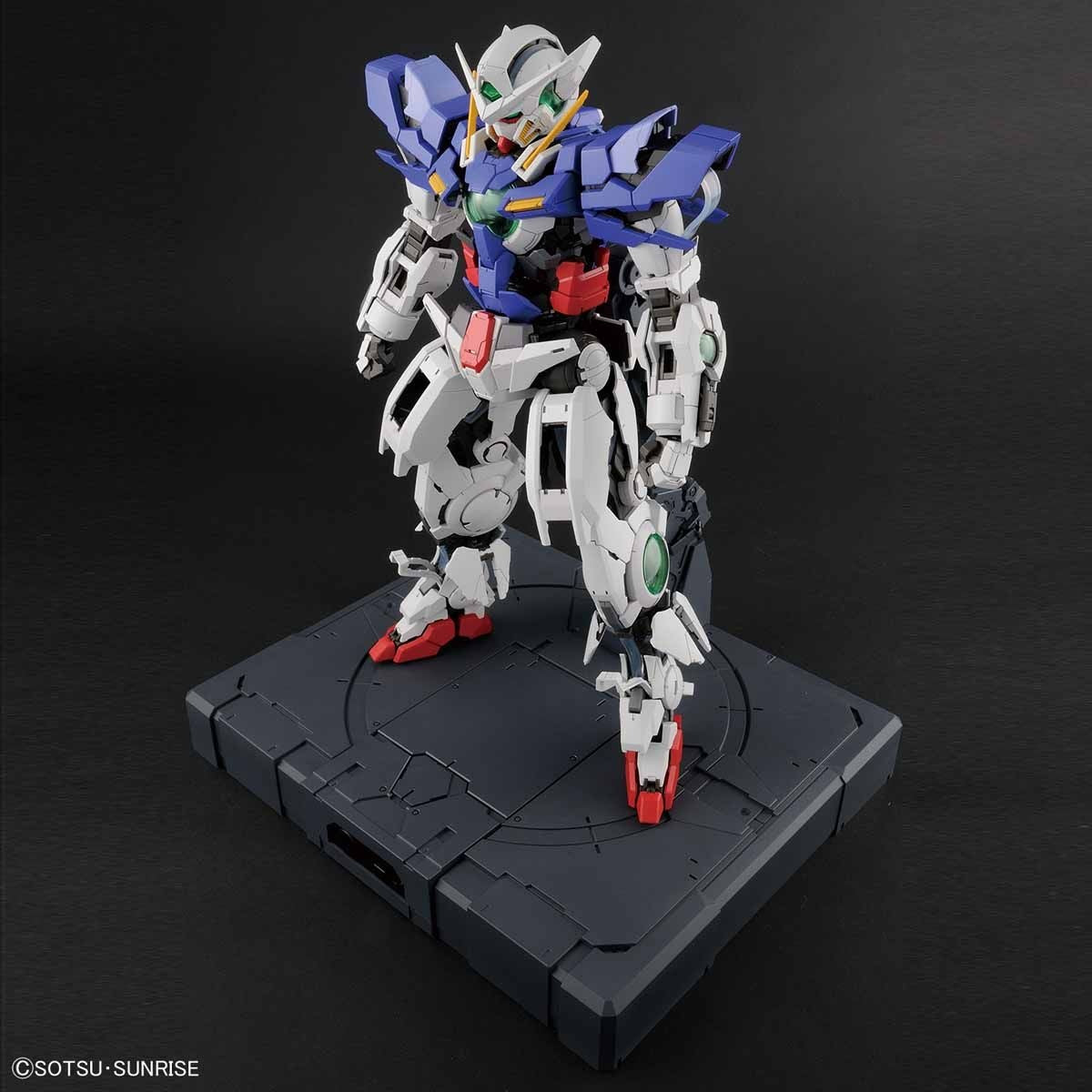 Gundam Exia Perfect Grade PG 1/60 Bandai Gunpla Model Kit
